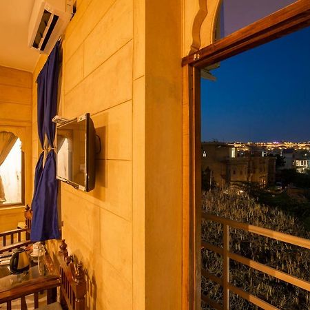 Boutique Helsinki Hotel Jaisalmer Bagian luar foto
