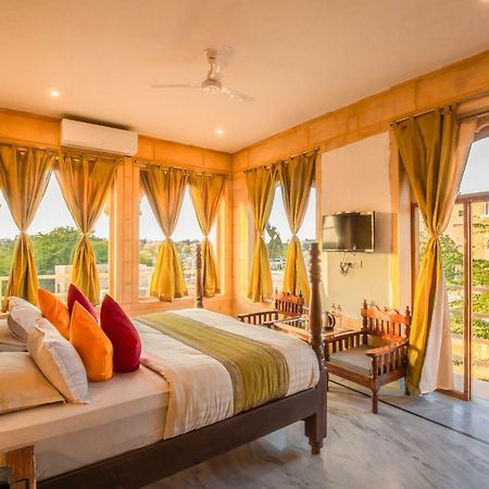Boutique Helsinki Hotel Jaisalmer Bagian luar foto