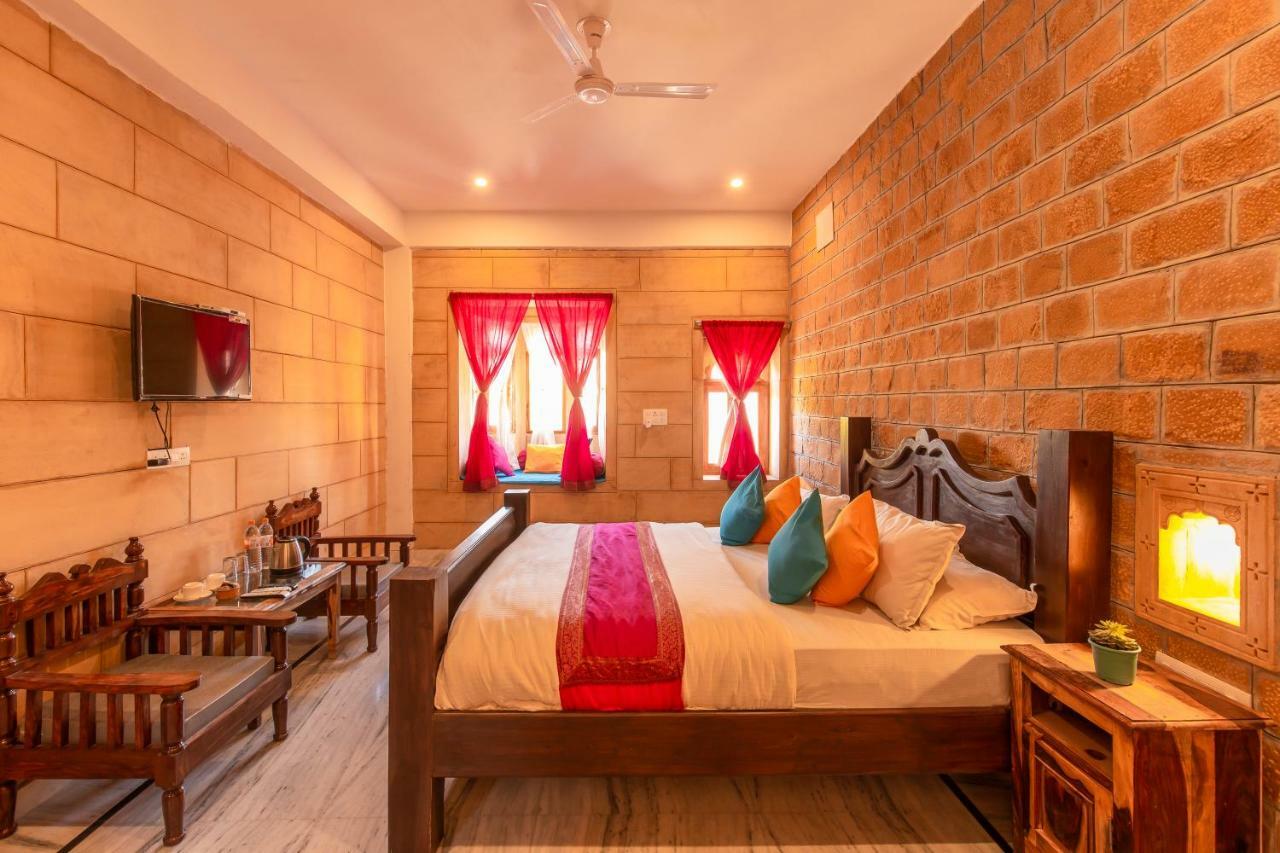 Boutique Helsinki Hotel Jaisalmer Bagian luar foto