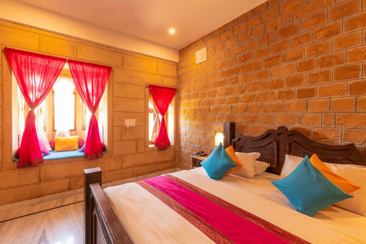 Boutique Helsinki Hotel Jaisalmer Bagian luar foto