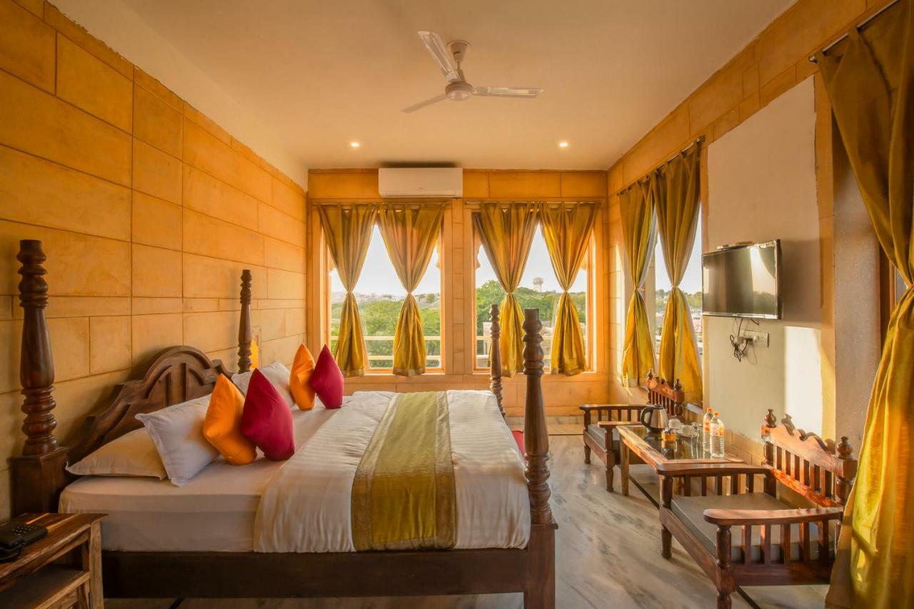 Boutique Helsinki Hotel Jaisalmer Bagian luar foto